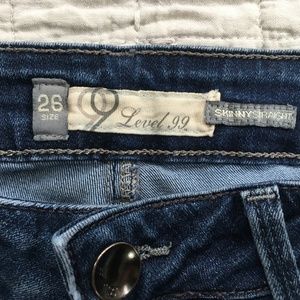 Level 99 Skinny Straight jeans Sz 26